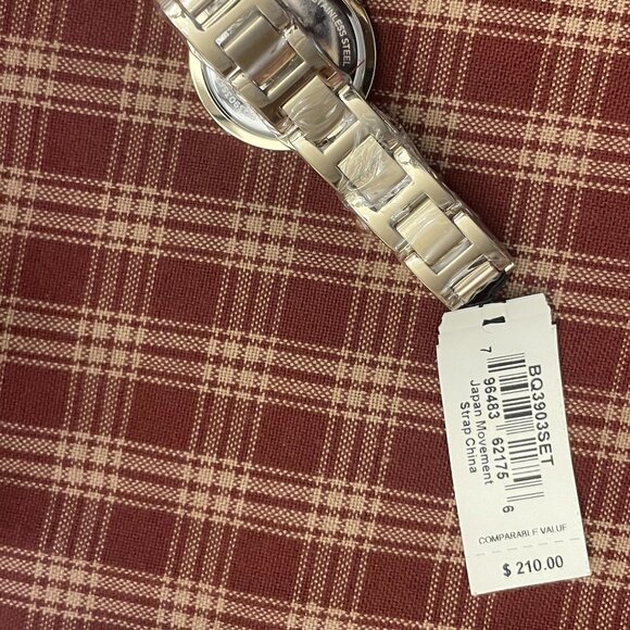 New. Beautiful Fossil Watch. - Picture 8 of 11